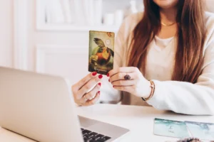 Tarot Online: Descubre lo que el Destino Tiene Preparado para Ti